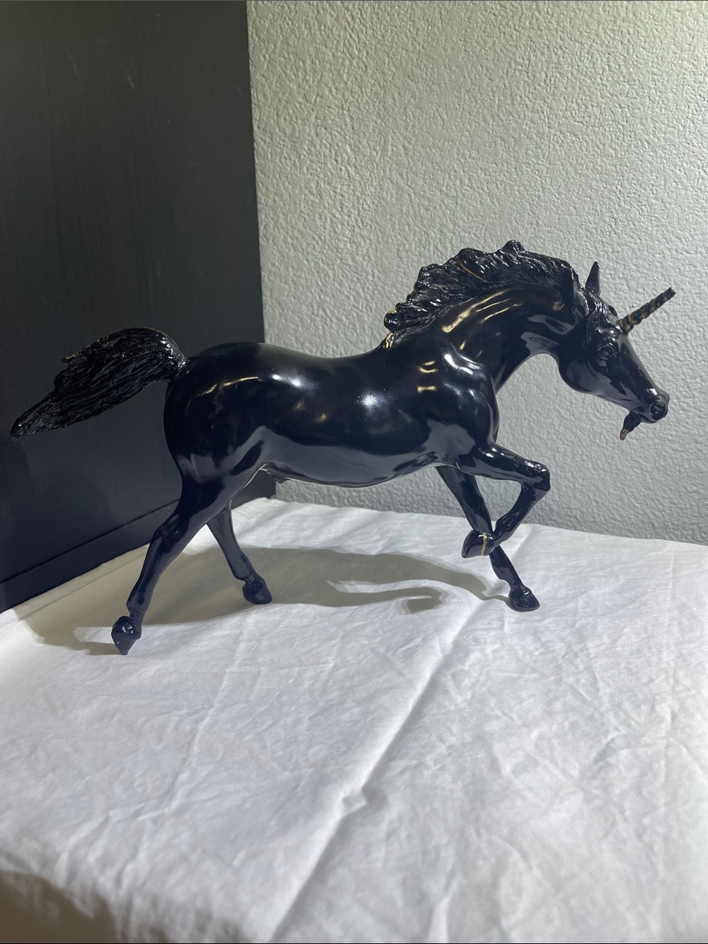 Breyer horse Special Collector Edition Unicorn #700595